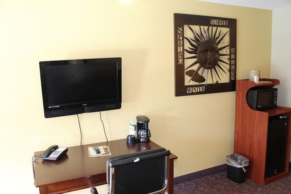Lamplighter Inn-South Springfield Esterno foto
