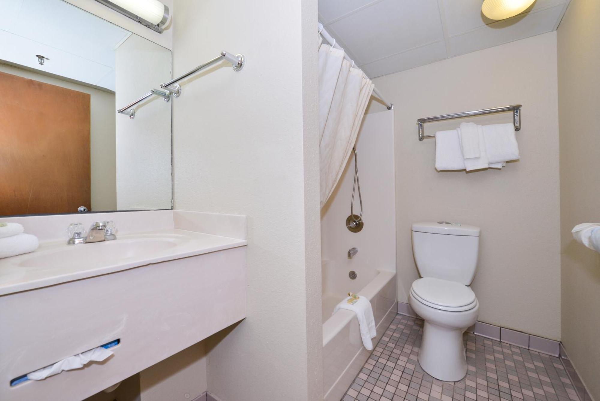 Lamplighter Inn-South Springfield Esterno foto