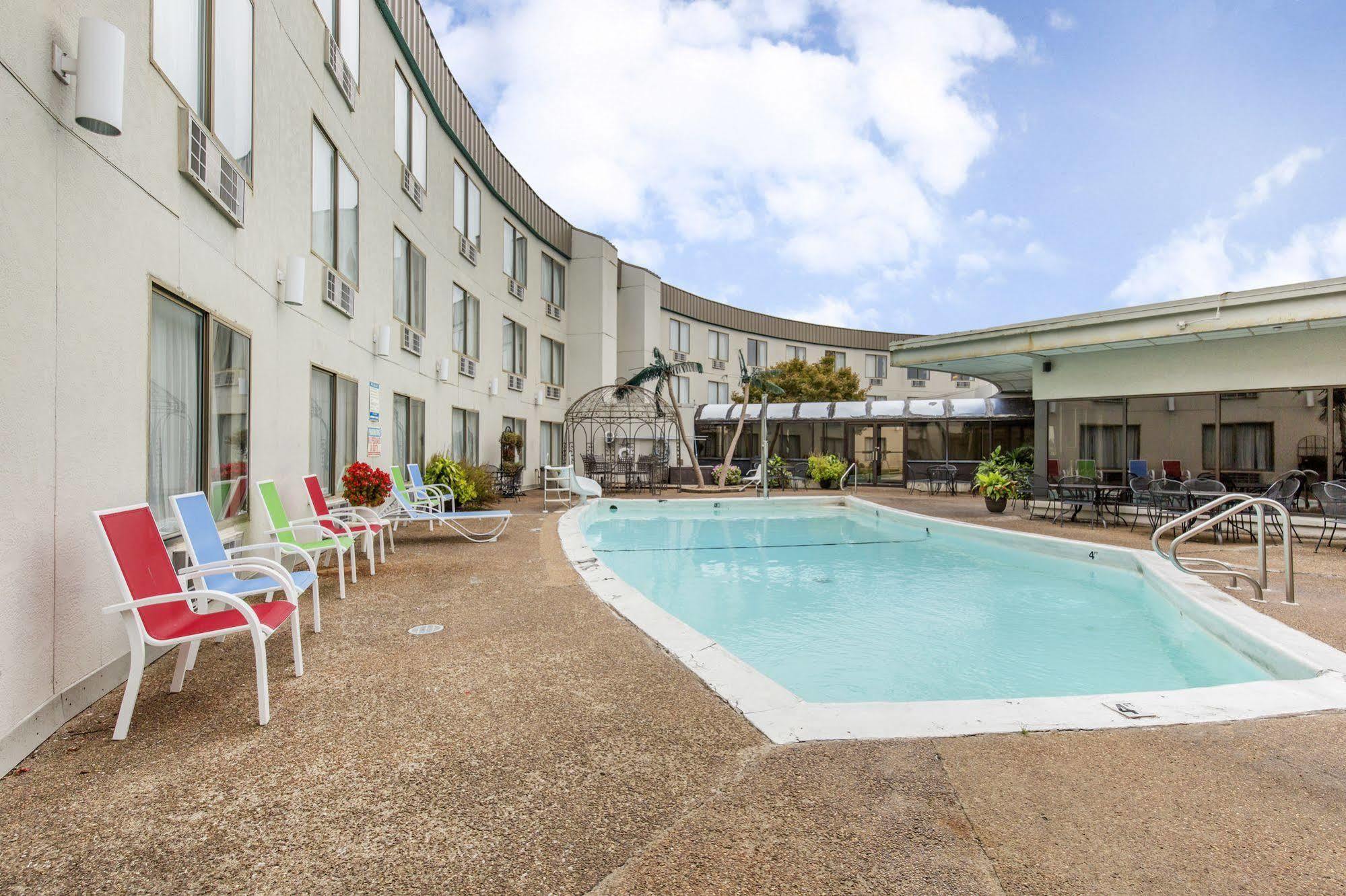 Lamplighter Inn-South Springfield Esterno foto